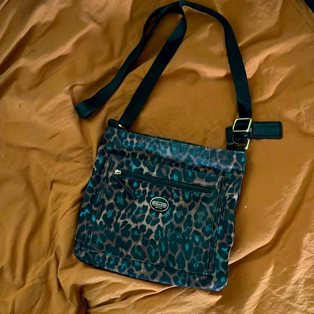 Luxury style crossbody purse